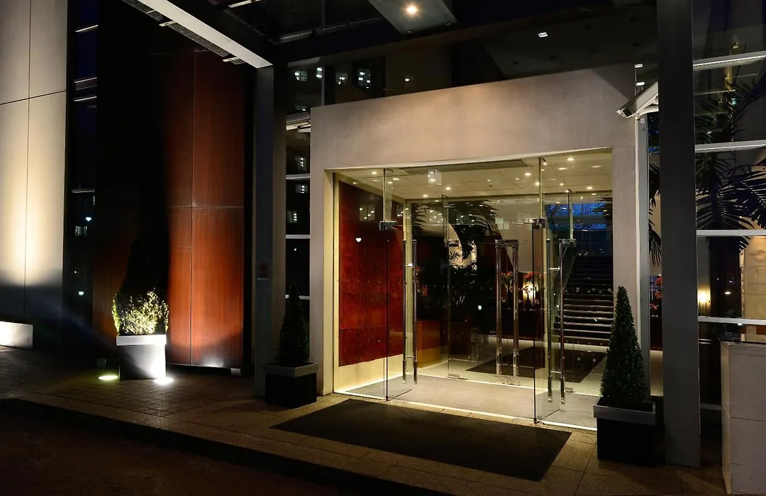 Canary Riverside Plaza Hotel-1